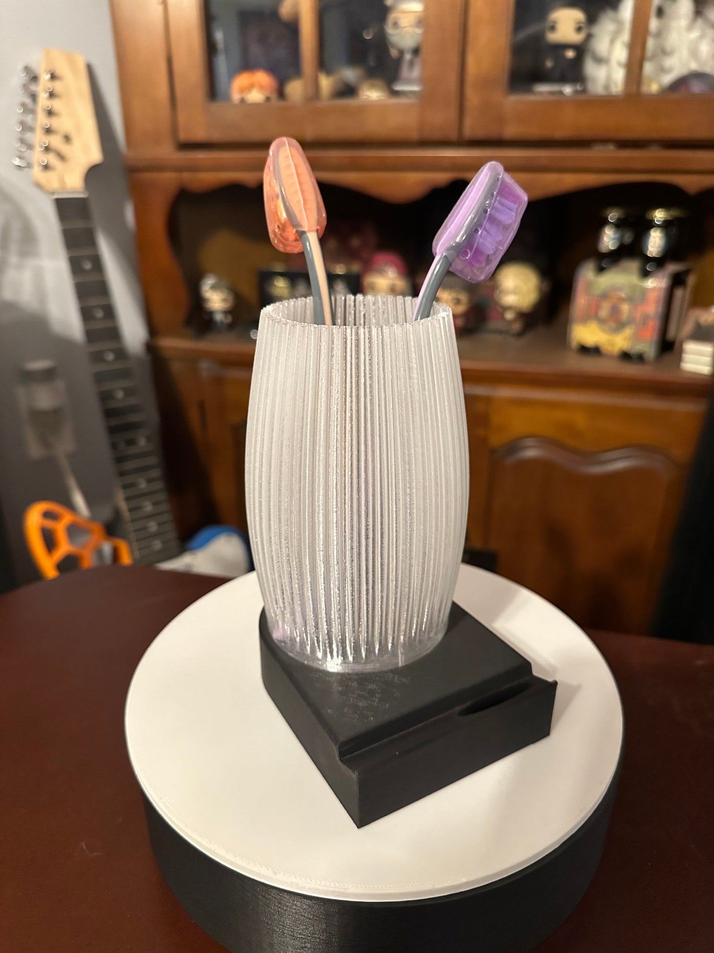 Phone Stand Toothbrush Holder Phone Amplifier Pencil Holder Bathroom Decor
